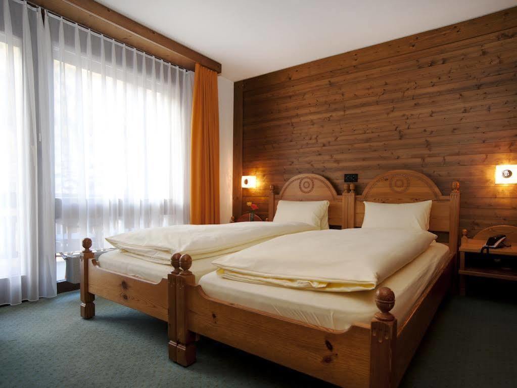 סאס פה Ambiente Guesthouse מראה חיצוני תמונה